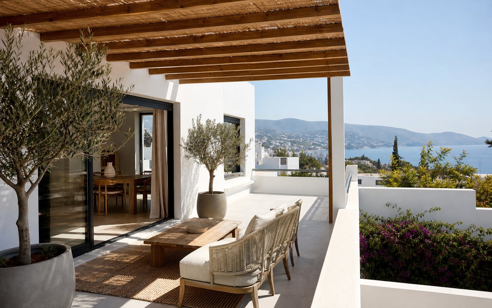 Geriş 2+1 sea-view, pool, beach-access apartment for rent preview image